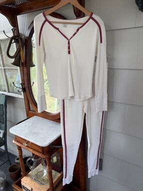 Sundance Set Ivory Long-Sleeve Thermal Henley Top and Drawstring Embroided Trim